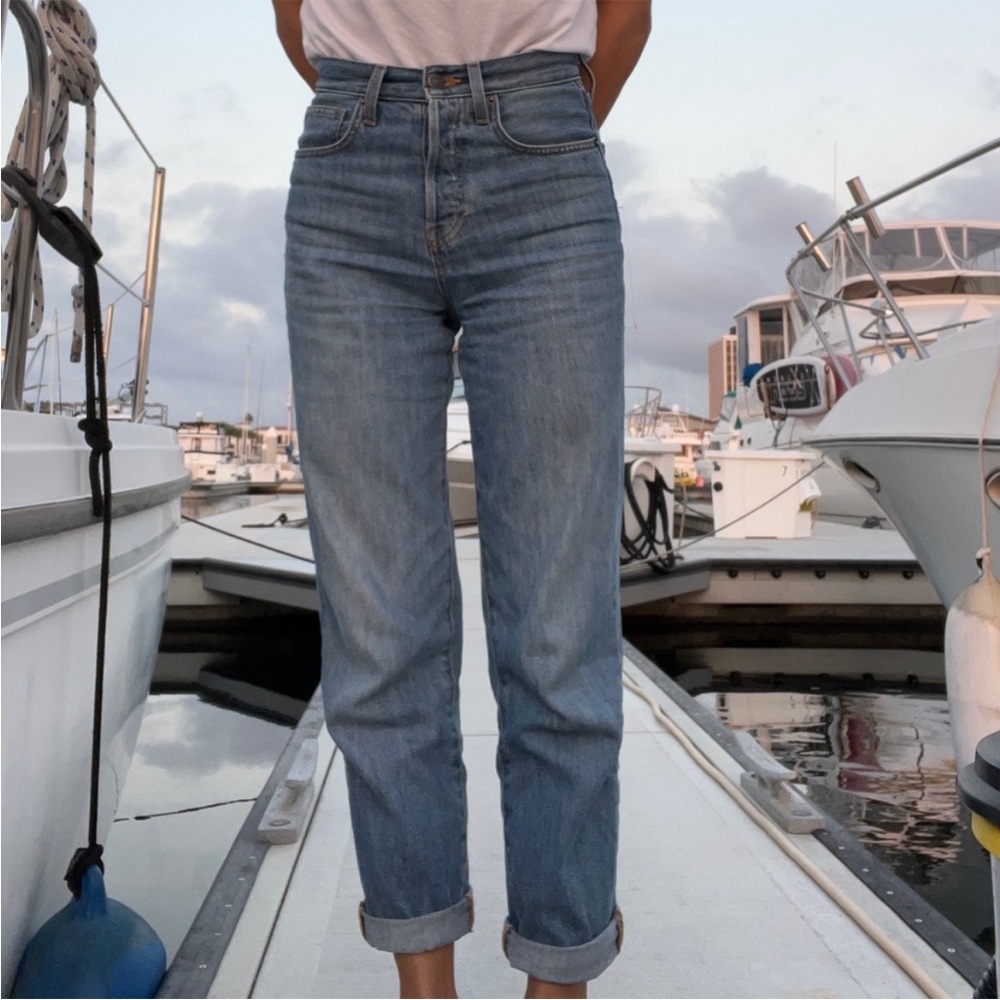 Veronica Beard Blake Classic Straight High Rise Denim in Keystone Wash